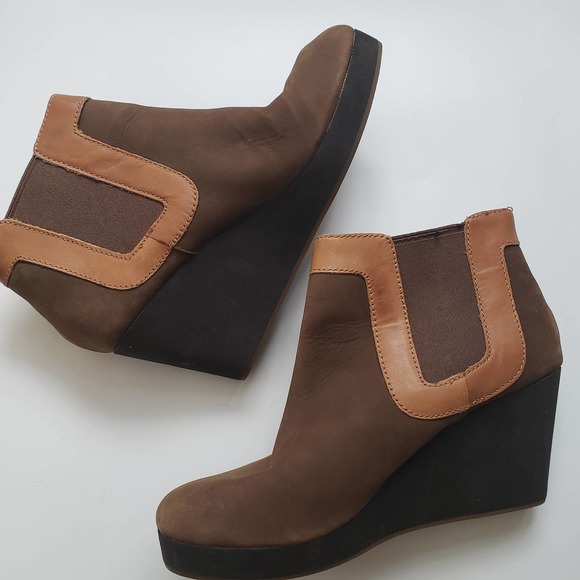 Tommy Bahama Leather Chunky Platform Wedge Booties Tan & Brown Size 9 - Picture 2 of 9